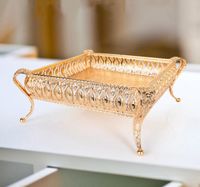 Bandeja de metal Luxury Gold acabamento de placa oca nozes bolo de frutas stand wedding peças de casamento decoração de mesa casa decoração4069367