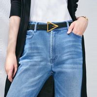 أحزمة جينز للنساء مثلث الذهب دبوس دبوس حزام حزام رفيعة ناعمة صلبة بو الجلود السود