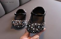 Chaussures en cuir de fête pour bébés filles pour 1 2 3 4 5 6 ans Toddler Princess Flats enfants enfants habillent en régime de perles
