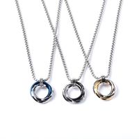 6pcs Tre Circle Ring Mens Necklace a ciondolo presentava un regalo di accessori quotidiani