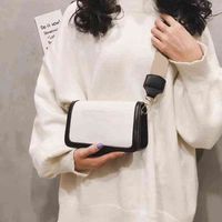 حقائب Women Canvas Mini Presh و Handbags 2022 New Fashion Disual Square Square الأكياس الصغيرة الفريدة من نوعها Messenger Y220810