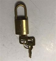 Adicionar acess￳rios Ordem do cliente Lot de 5 conjuntos Bagagem Padlock com falhas Lock Conjunto 1 Lock 2 Teclas Este link n￣o ￩ vendido S220P8869880