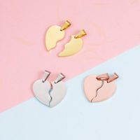 Charms Meetsoft 2PCS/Set Edelstahlpaar glänzender Logo Herz aus DIY -handgefertigten Halskettenzubehör zum Herstellen