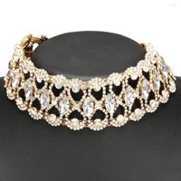 Gargantilla luxucy collar femenino exquisito collar de diamantes de diablo cadena de color dorado accesorios para fiestas