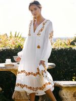 Robes décontractées Kiyumi Boho Robe Femme 2022 Automne Broidery Beach V-Neck à manches longues Tassel Vintage Coton blanc Vestido
