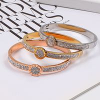 Moda e luxo embutido diamante designer de pulseiras circulares pulseira de mulheres 18k Bracelets de jóias douradas Presente de festa de casamento
