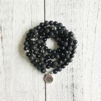 Bracelet en pierre en pierre d'onyx noir et lave 108 Collier de perles de yoga mala