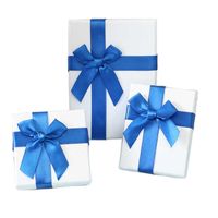 Scatole di gioielli scatola di carta bianca multi size con imballaggio blu a prua sotto la custodia di archiviazione inserto in schiuma nera L221021