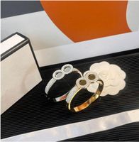 Braceux de luxe en bracelet en diamant complet Bracelets élégants et exquis Charme exclusif à la mode dames aristocratique Men de datation cadeaux polyvalents