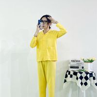 Kadın T-Shirt Üreticisi'nin Konforlu Pijamaları Çok Renkli İsteğe Bağlı Niş Tasarım