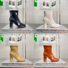 2023 autumn and winter new round heel open edge red ankle boots fashion versatile Hong Kong style thin Martin boots