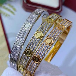 A Classic Luxury Jewelry Womens Bracelet Gold Torque Bangle Double Row Diamond Width Hidden Inlay Process High Fade Resistant Bracelets Designer for Women wholesal