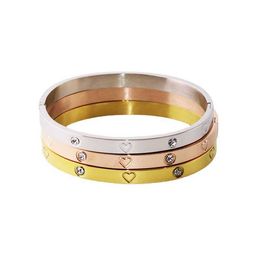 Designer Screw Bangle Bracelet Fashion Luxury Jewelrys Carer Original Trendy 18K Gold Diamond for Women Men Nail Bracelets Silver Jewellery Bracelet UBAT