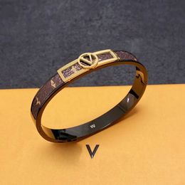 designer bracelet luxury bracelets for women bracelets men leather alphabet charm bracelets fashion trend classic Jewellery couple gifts high quality nice