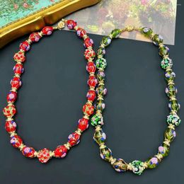 Pendant Necklaces Qingdao Mid-Ancient Vintage Ornament Western Glaze Printed Light Luxury Clavicle Chain Fashion All-Match Red With Green