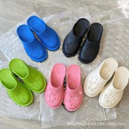 G Family Thick Sole Slippers for Women's Outwear Summer New Pinecake Slimming Slim Slippers Versatile Lazy Beach Hole Shoes 2HWQl