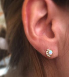 Korean Sparking Zircon Round White Fire Opal Earrings for Women Prong Stud Wedding Jewelry Small Cute Earring7462087
