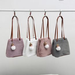 Girls Female Furry Love Chain Handbag Factory Hot Sale Lady Fashion Handbag Cute Plush Cherry Fur Tote Bag FMT-4263