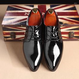 Dress Shoes Fashion Man Classic Retro Brogue Patent Leather Lace-Up Business Office For Men Party Wedding Oxfords British Style