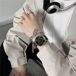 Wristwatches Fashion Round Quartz Personality Creative Casual Wrist Watches Leather Strap Fashionable Clock Waterproof Wristwatch For Women