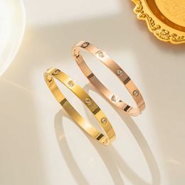 Designer Screw Bangle Bracelet Fashion Luxury Jewelrys Carer Original Trendy 18K Gold Diamond for Women Men Nail Bracelets Silver Jewellery Bracelet PJPU