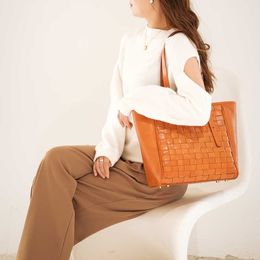 Sen style Italian top layer cowhide large capacity hand woven tote bag vegetable tanned leather handbag 240102