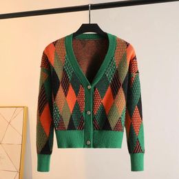 Women's Knits 2024 Spring Fashion Retro Plaid Knitted Women Cardigan Autumn V-neck Diamonds Deco Sweater Cropped Jacket