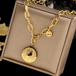 18k Gold Sliver Creative Stainless Steel Necklace Women Man Hip Hop queen Head Coin Love Letter Pendant Necklaces Chokers Chain Je279l