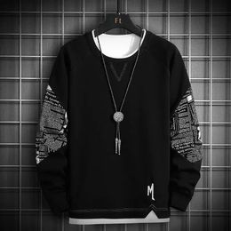 Sweatshirt for Men T-shirt Hoodies Male Clothes Black Graphic Hooded Splicing Cotton Novelty and Aesthetic Simple Sweat S 240102