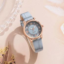 Wristwatches Alloy Dual Color Dial Digital Quartz Watch Imitation Leather Watchband Women Fashionable Casual