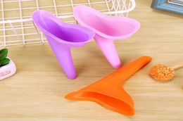 Female Travel Outdoor Urination Toilet Urine Device Funnel Standing Urinal For Women Lady Girl sexy Toys4976118