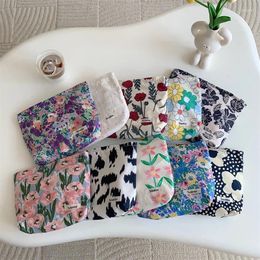 Cosmetic Bags Fashion Vintage Floral Bag Daily Clutch Storage Makeup Pouch Travel Toiletries Bathroom Organizer Wash