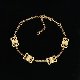 Gold Charm Bracelets Geometric Bangle Womens Pendant Jewelry Designer Golden Fine Bracelet Brand Victory Gate Rope Chain Wrist Ornament 2024
