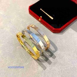 Top Quality Luxurys Designers bracelet Car tires's Women Charm Gold High Edition LOVE Wide Classic Fifth Generation Bracelet Womens 18K Rose With Original Box