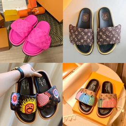 43 44 Women Slippers men black Scuff Flat Sandals Pool Pillow Mules Sunset Padded Front Strap Fashionable Easy-to-wear Style Slides Fuchsia L260