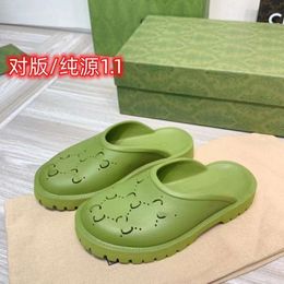 New Men's and Women's Slippers G Family Thick Sole Baotou Hole Shoes Fashionable Sponge Bottom Beach Casual Shoes Thin Style KH8Wl
