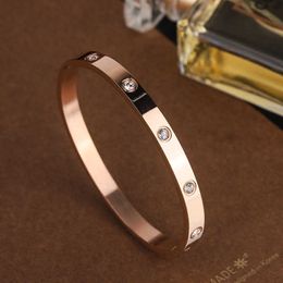 Designer Screw Bangle Bracelet Fashion Luxury Jewelrys Carer Original Trendy 18K Gold Diamond for Women Men Nail Bracelets Silver Jewelry Bracelet 9D2R