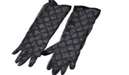 G Fashion Embroidered Gloves Summer Lace Tulle Mittens Womens Charming Driving Party Glove Black Beige Bride Fingers Mitten 2 Colo8637045