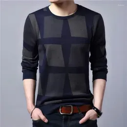 Men's T Shirts Korean Fashion Autumn Men T-shirt Round Neck Printed Smart Casual Versatile Trendy Patchwork Screw Thread Long Sleeve Tops