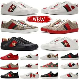 Ggshoes Bee guxci gussie Luxury Designer Ace Casual Highestquality Shoes Mens Womens Cartoons Bees Tigers Flowers Genuine Leather Snake Embroidery Stripes Classi