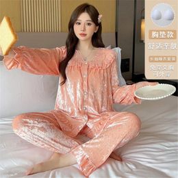 Women's Sleepwear Autumn Velvet Pajamas Set Long Sleeve Shirt Trouser Suits Sexy Lace Trim V-Neck Loose Casual Home Wear Loungewear