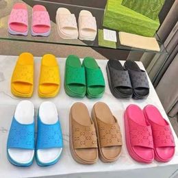 New flat bottomed raised sandals thick bottomed sponge cake G-family high-end slippers one-sided slippers for women sandals for outdoor wear beach WECLl