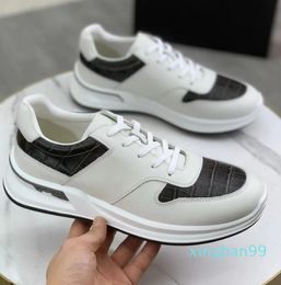 Designer Re-Nylon Runner Sports Shoes Brushed Leather Sneakers Men Technical Rubber Sports Lug Sole Casual Outdoor Footwear Comfort Walking