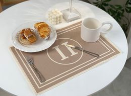 Quality Cotton and Linen Placemat Waterproof Disposable Coffee Cup Mat Sense Tablecloth Kitchen Mat Table Tea Set 29x43cm