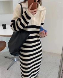 Casual Dresses 2024 Korean Striped Contrast Colour Short-Sleeved Knit Sweater Cardigan Sexy Package Hip Slim Knitted Skirt 2-Piece Suit R1