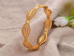 Bangle 24k Dubai 1Pcs lot Gold Colour Bangles For Women Bride Wedding Bracelet Africa Arab Jewellery Charm Girls128032795996