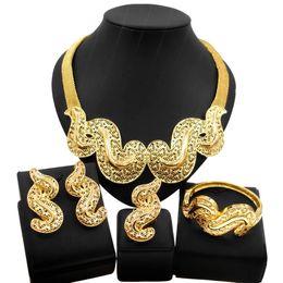 Fashion Trend Woman Necklace Jewellery Set Italian Gold Plated Leopard Body Pendant Big Bracelet Earring Ring Personality Design 240102