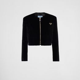 Designer Metal Triangle Label on the Chest Premium Simple Slim Autumn and Winter Womens Short Veet Round Collar Jacket