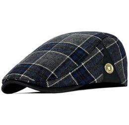 High Quality Retro Adult Berets Men Wool Plaid Cabbie Flatcap Hats for Women039s Newsboy Caps ship8377592