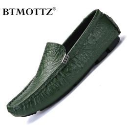 Men's Casual Shoes Luxury Brand Leather Italian Loafers Men Moccasins Slip on Boat Plus Size 3847 BTMOTTZ 240102